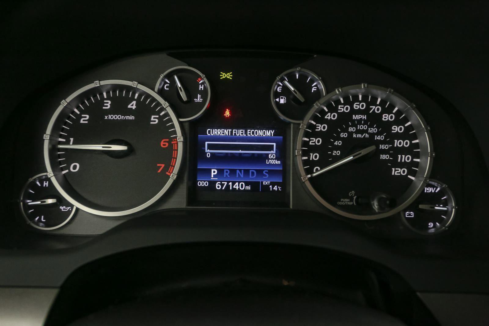 Used 2016 Toyota Tundra SR5 image 32