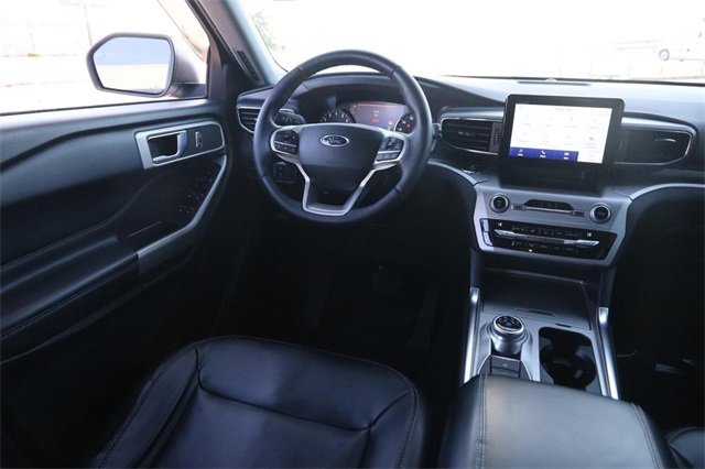 Used 2021 Ford Explorer XLT w/ Equipment Group 202A image 23