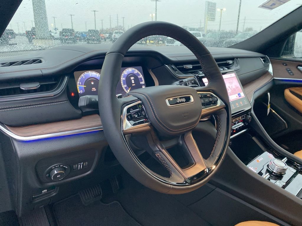 New 2025 Jeep Grand Cherokee L Summit w/ Obsidian Package image 14