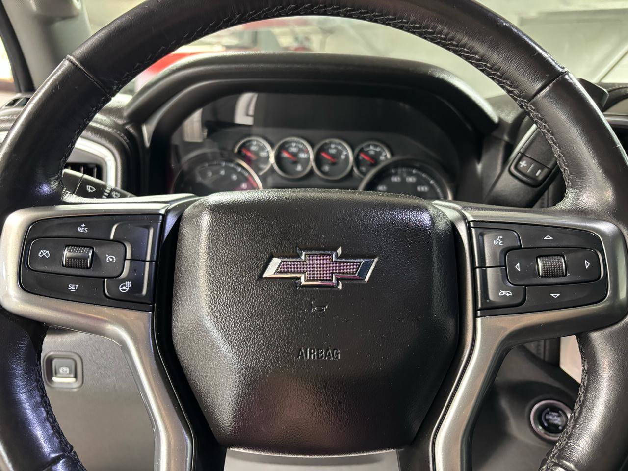 Used 2020 Chevrolet Silverado 1500 RST w/ All-Star Edition AWD/4WD image 27