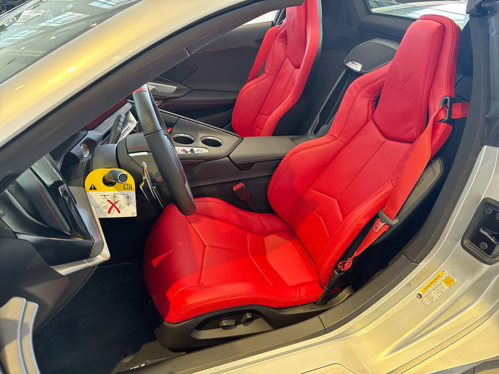 New 2027 Chevrolet Corvette Stingray Convertible w/ Battery Protection Package RWD image 11