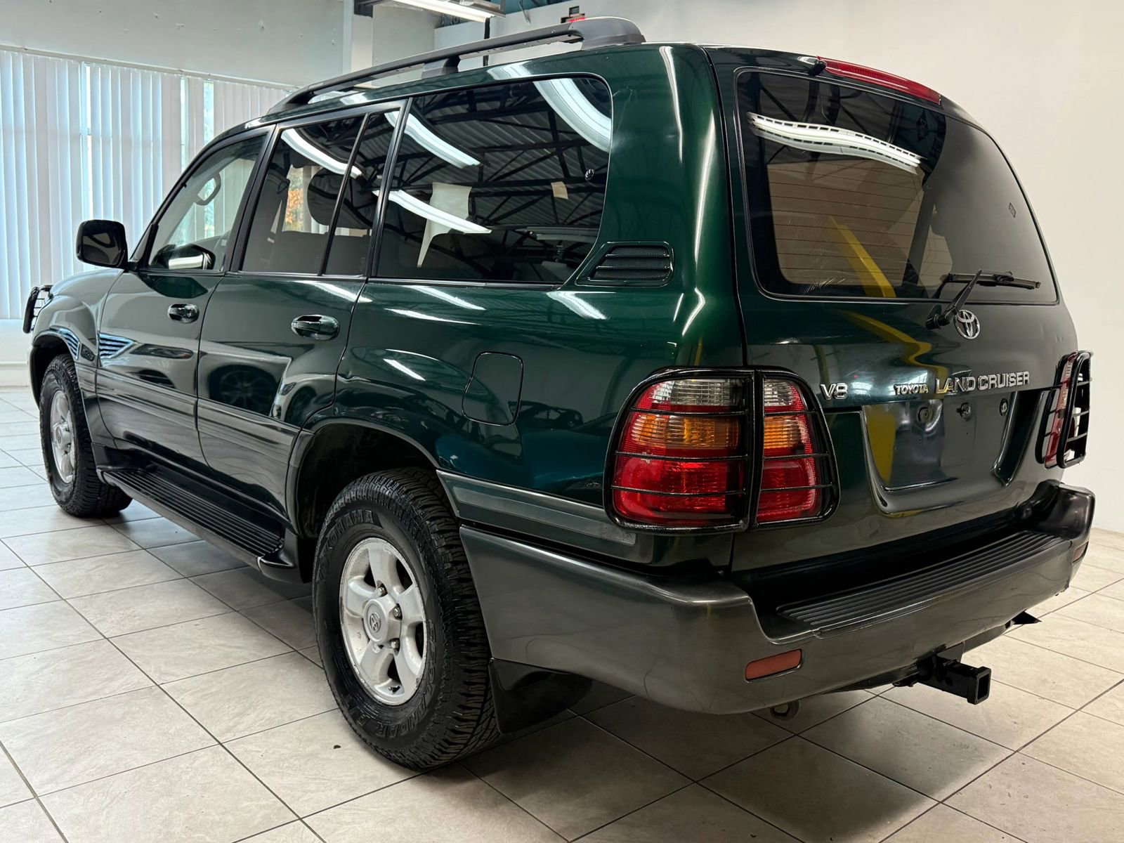 Used 1998 Toyota Land Cruiser image 7