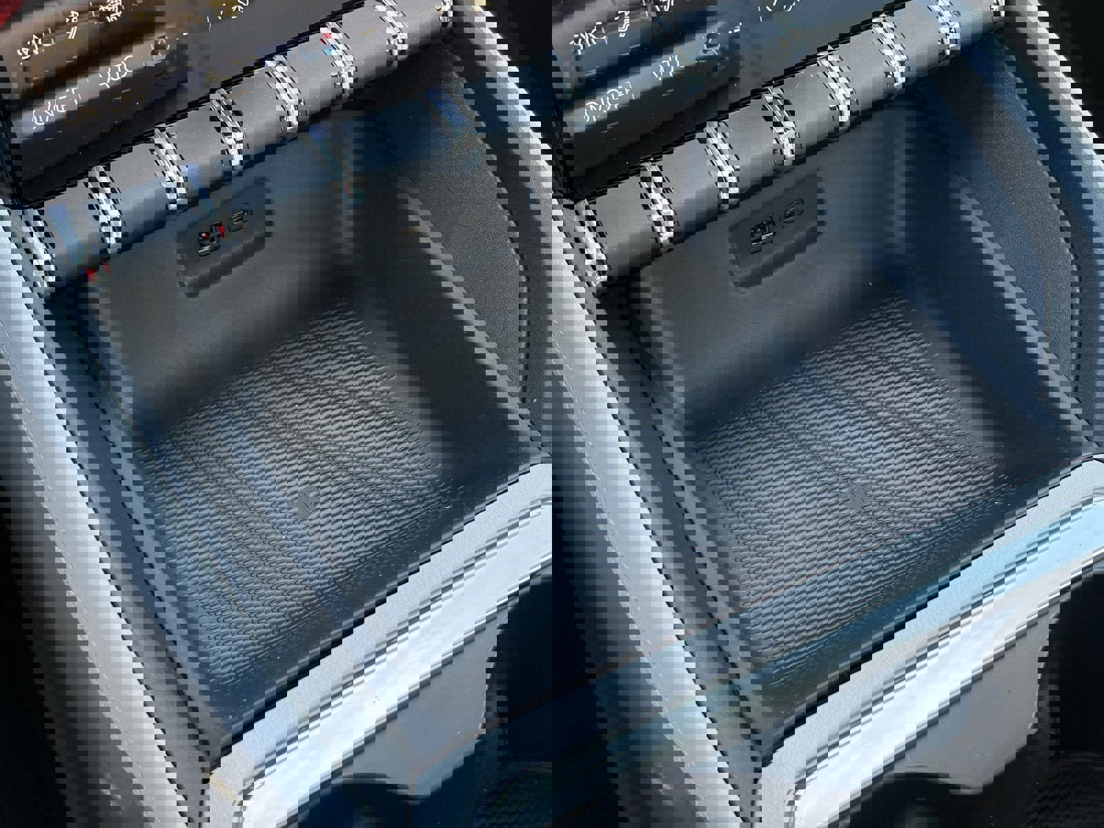 New 2026 GMC Terrain Denali w/ LPO, Floor Liner Package image 28