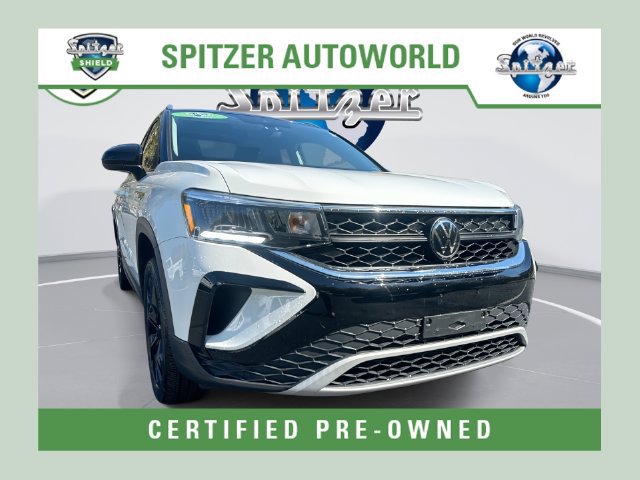 Used 2023 Volkswagen Taos SE w/ Panoramic Sunroof Package