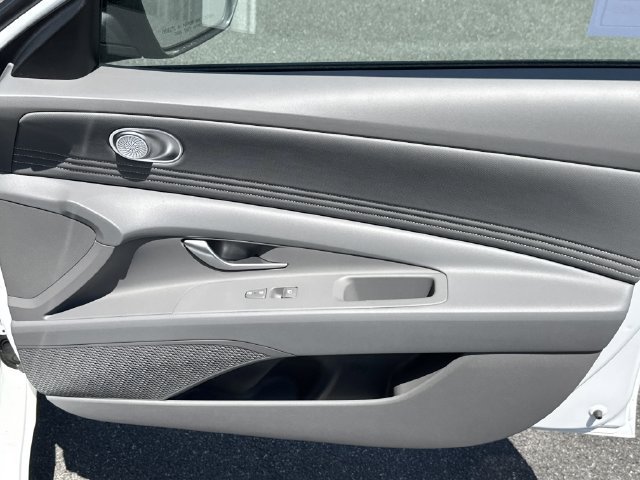 New 2026 Hyundai Elantra Sport FWD image 16