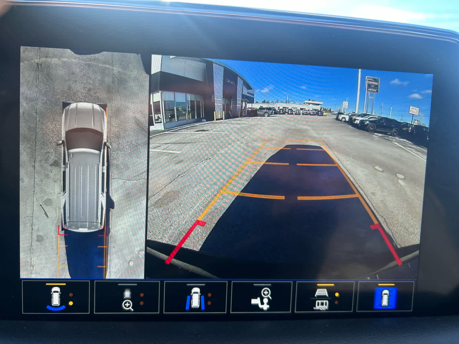 Certified 2022 GMC Yukon XL SLT w/ SLT Premium Package image 22