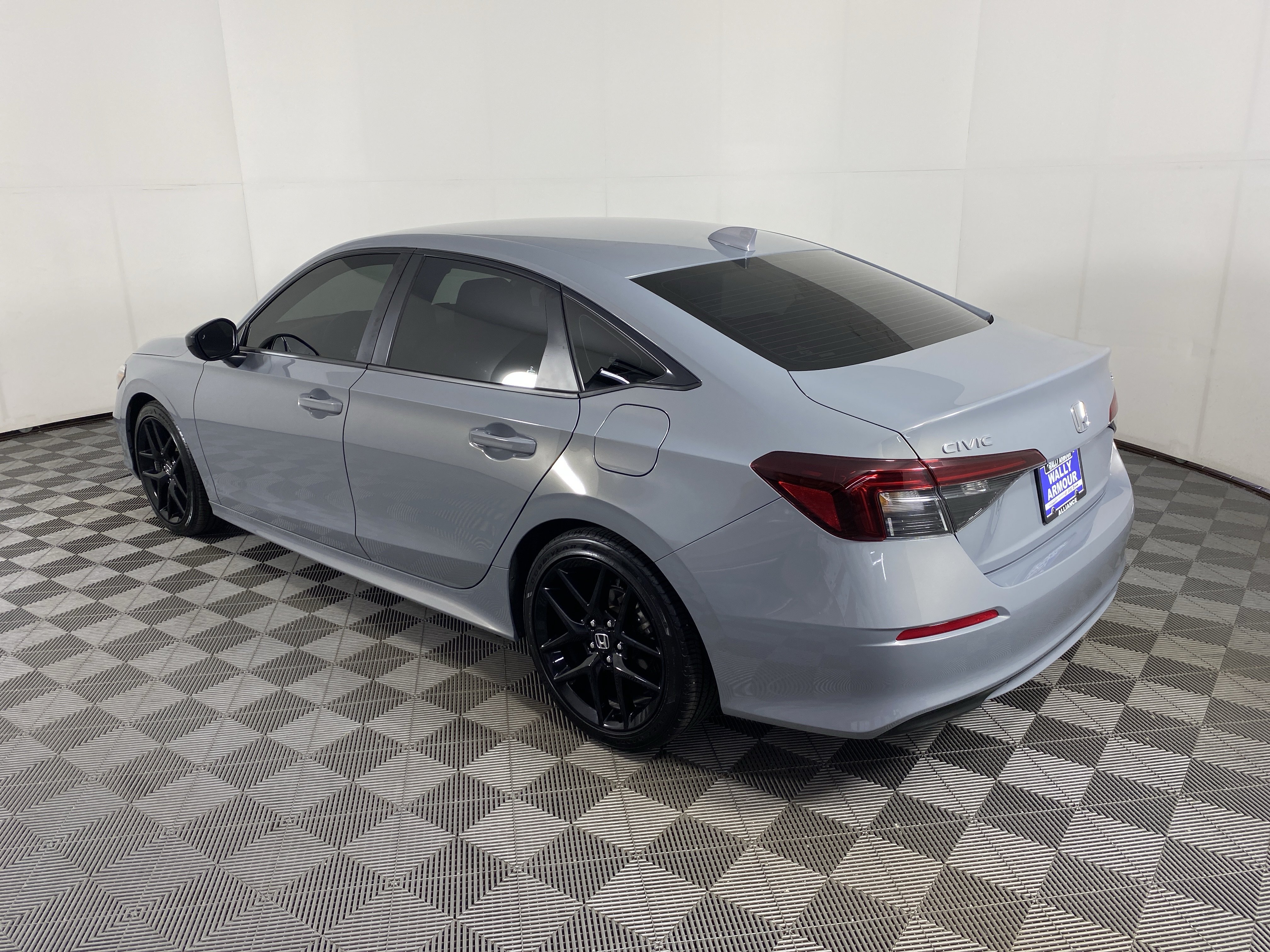 Used 2025 Honda Civic Sport image 8