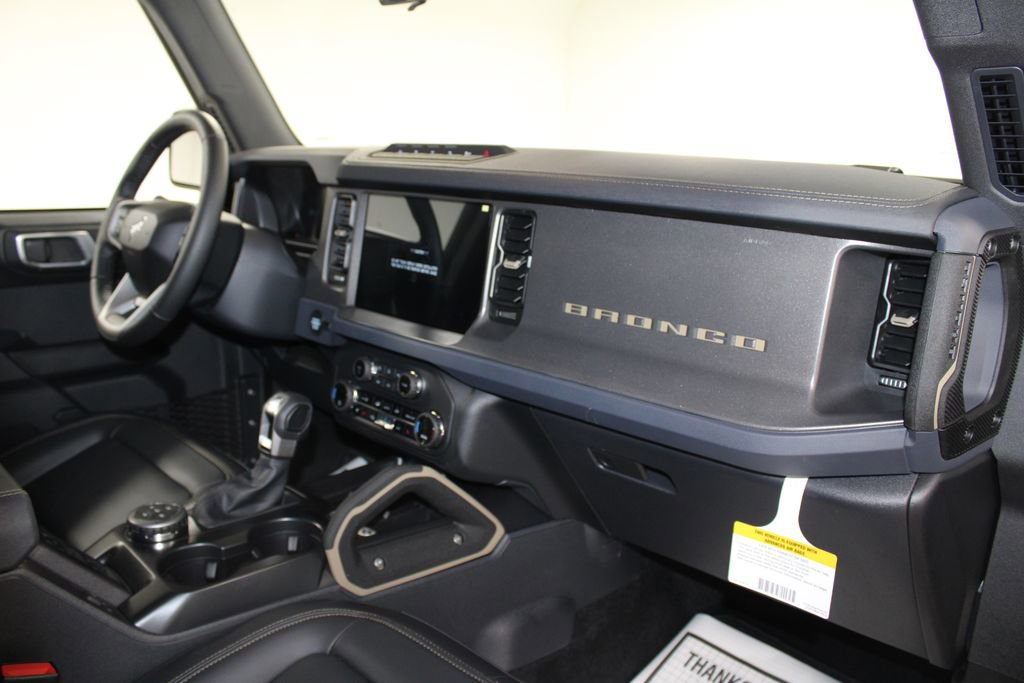New 2025 Ford Bronco Badlands image 28