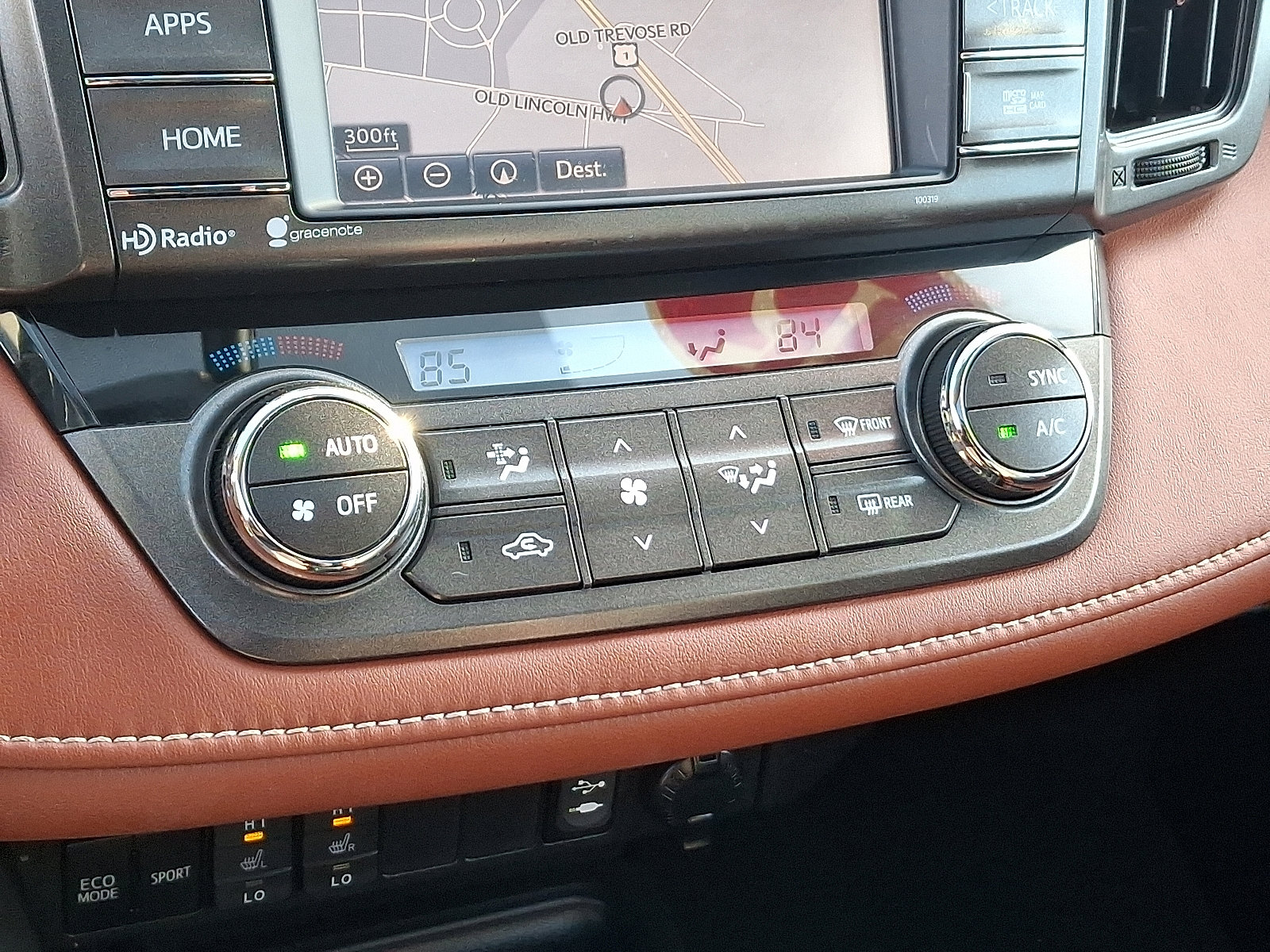 Used 2015 Toyota RAV4 Limited image 16