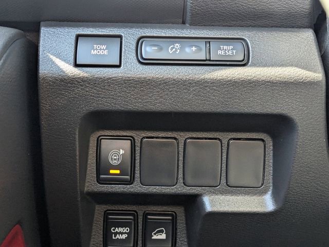 Used 2024 Nissan Frontier PRO-4X w/ Technology Package image 22