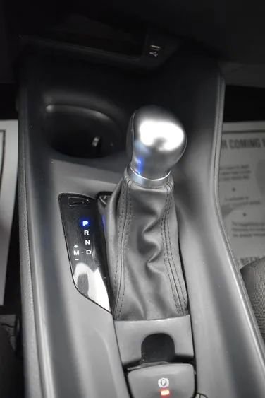 Used 2020 Toyota C-HR LE FWD image 33
