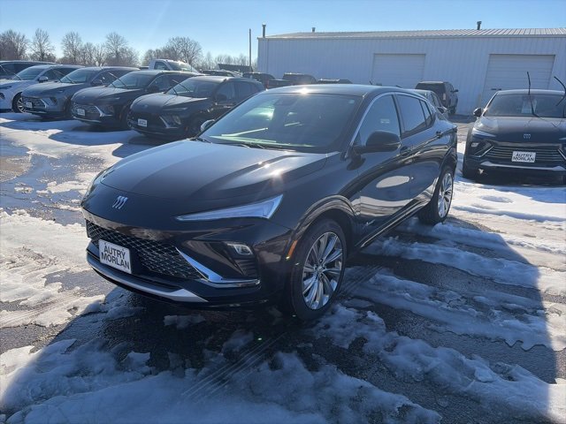 New 2026 Buick Envista Avenir image 2