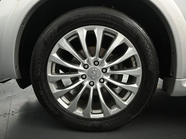 Used 2016 INFINITI QX80 4WD w/ Deluxe Technology Package image 32