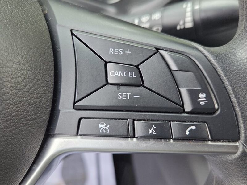 Used 2024 Nissan Sentra SV image 23