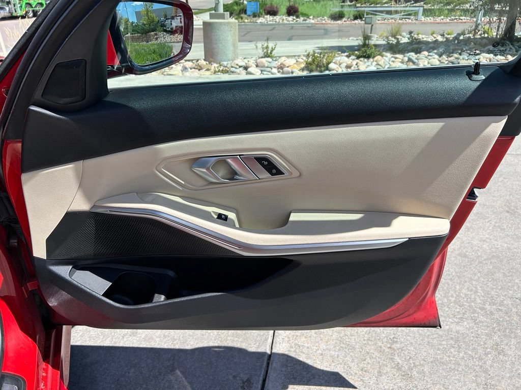 Used 2021 BMW 330i Sedan w/ Convenience Package RWD image 31