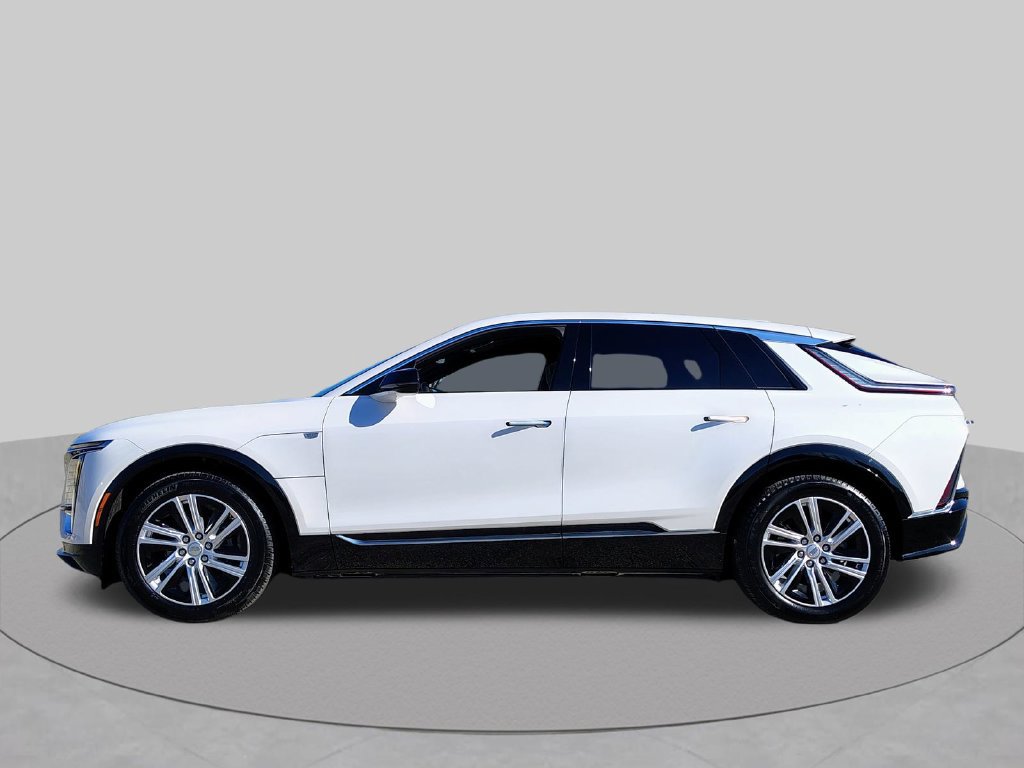 Used 2024 Cadillac Lyriq Tech w/ LPO, Floor Liner Package AWD/4WD image 6