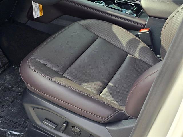 New 2026 Ford Explorer Platinum RWD image 4