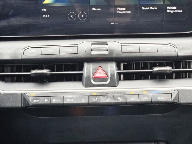 Used 2025 Kia K4 LXS image 24