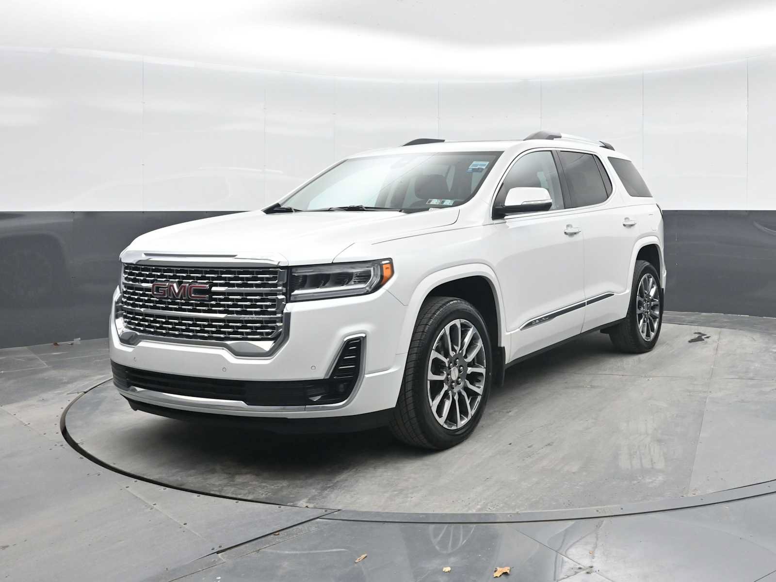 Used 2020 GMC Acadia Denali w/ LPO, Floor Liner Package AWD/4WD image 5
