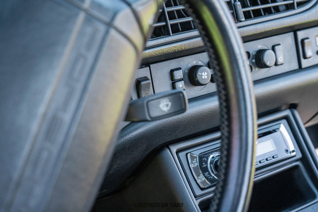 Used 1988 Porsche 944 Turbo image 49