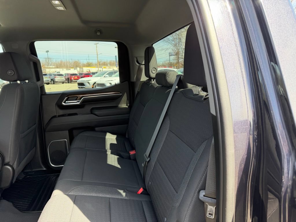 Certified 2022 Chevrolet Silverado 1500 LT AWD/4WD image 11
