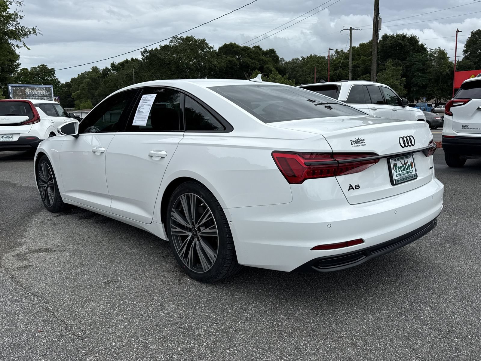 Used 2023 Audi A6 Premium Plus w/ Premium Plus Package AWD/4WD image 3