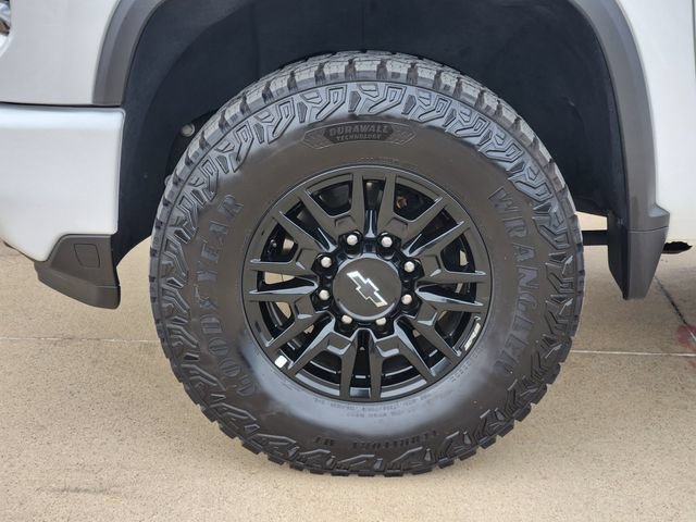 Used 2024 Chevrolet Silverado 2500 LTZ w/ LTZ Plus Package AWD/4WD image 17