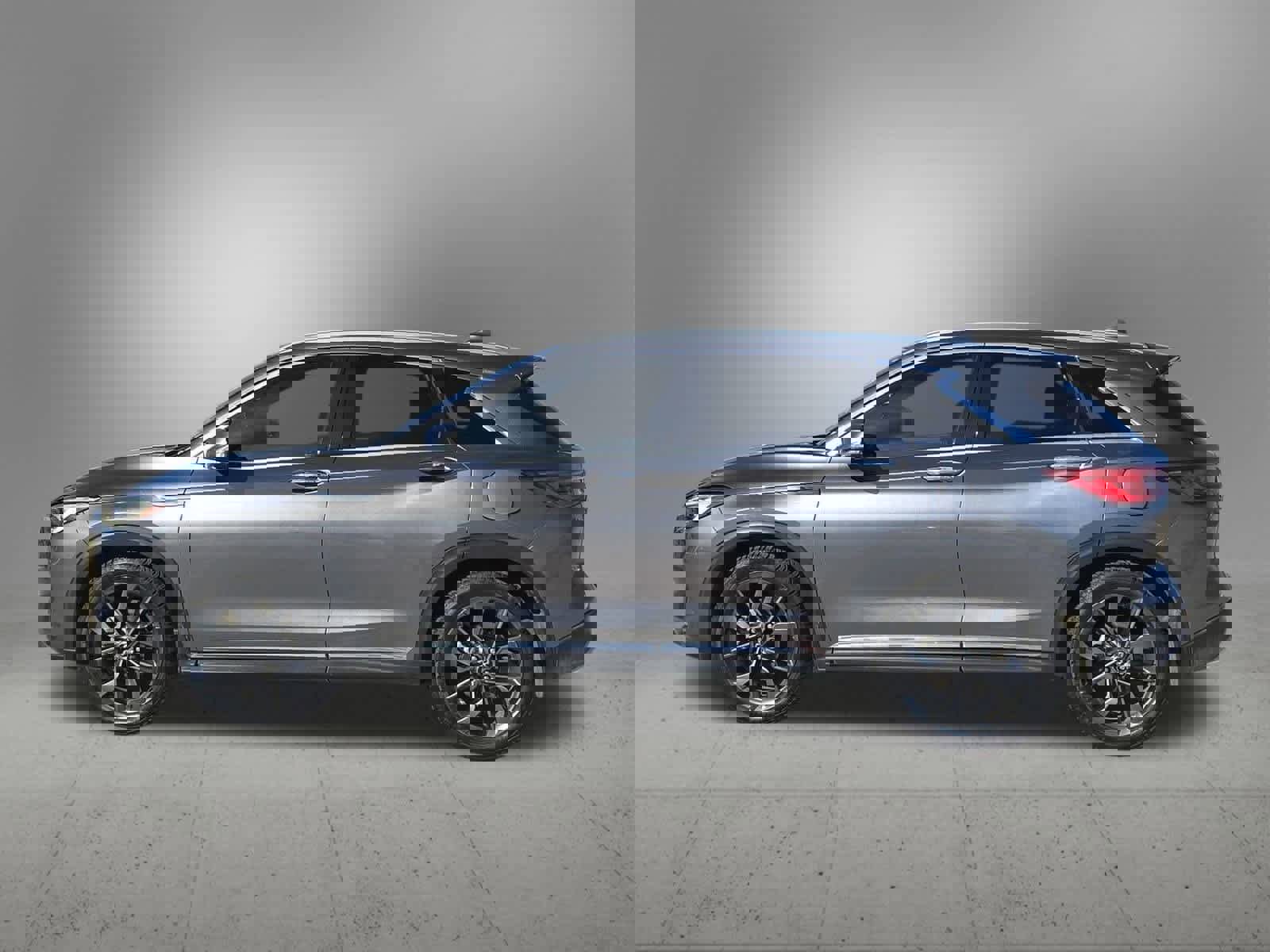 Used 2019 INFINITI QX50 Essential w/ Sensory Package image 3