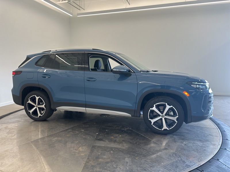 New 2026 Volkswagen Tiguan SE AWD/4WD image 2