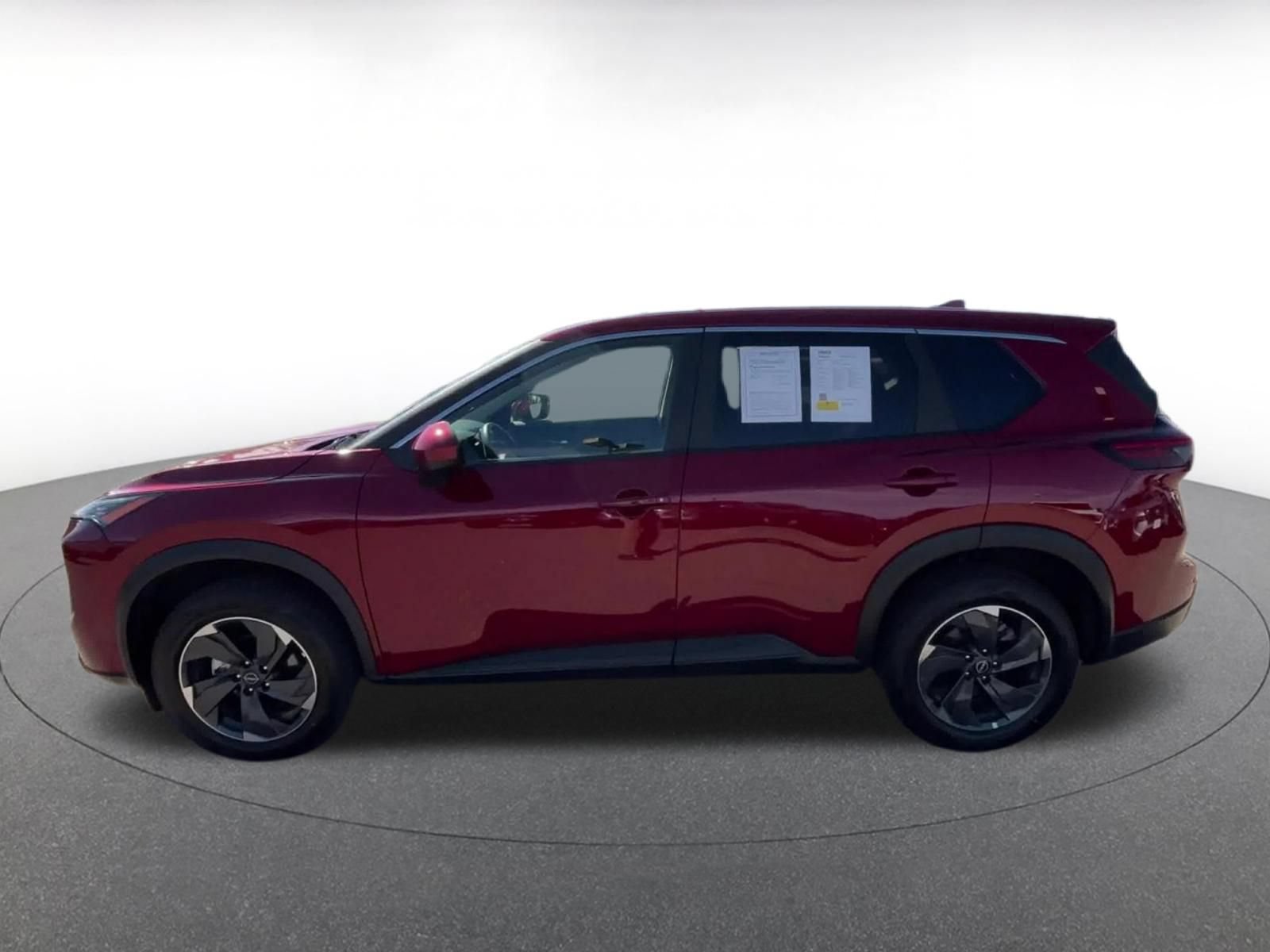 Used 2025 Nissan Rogue SV FWD image 8