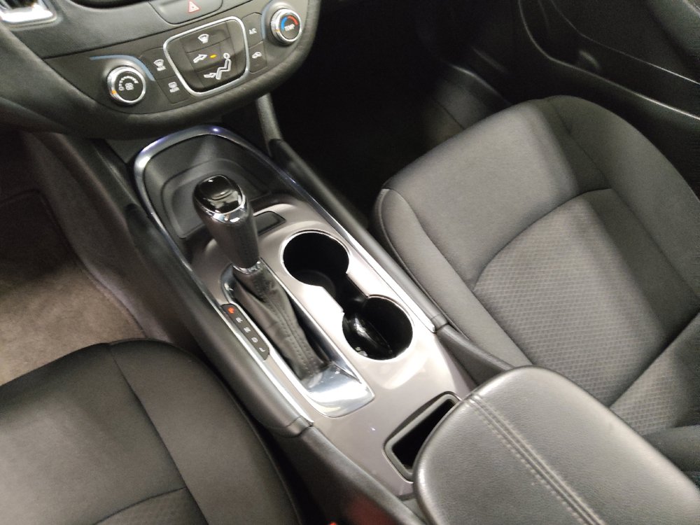 Used 2018 Chevrolet Malibu LT FWD image 26