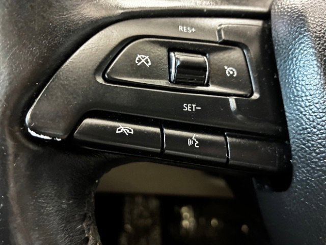 Used 2019 Cadillac XT4 Premium Luxury image 19