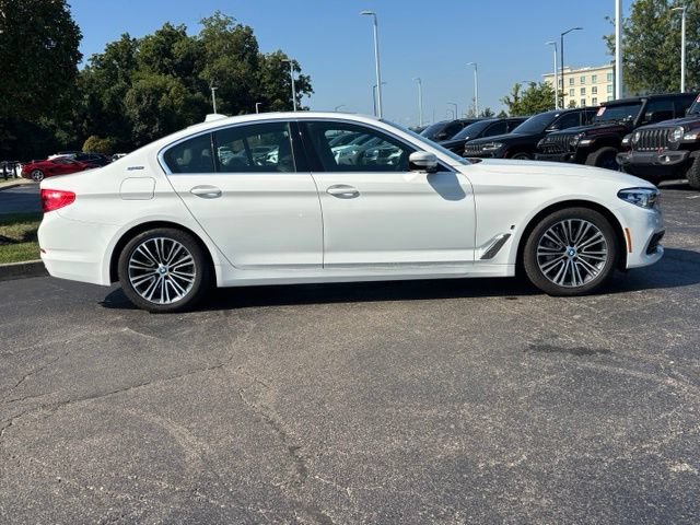 Used 2019 BMW 530e xDrive AWD/4WD image 12