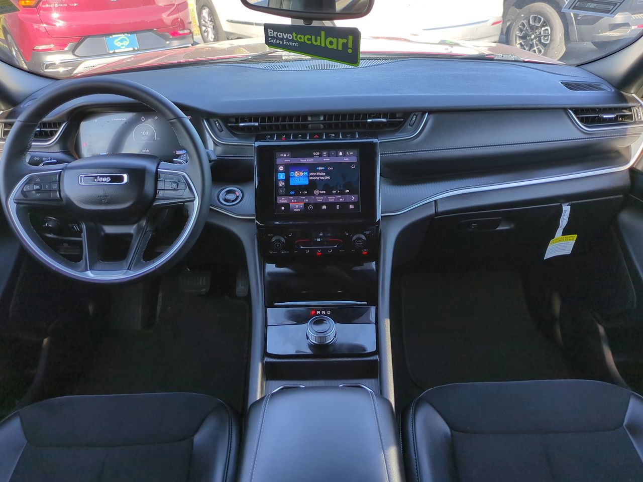 Used 2024 Jeep Grand Cherokee Altitude AWD/4WD image 15