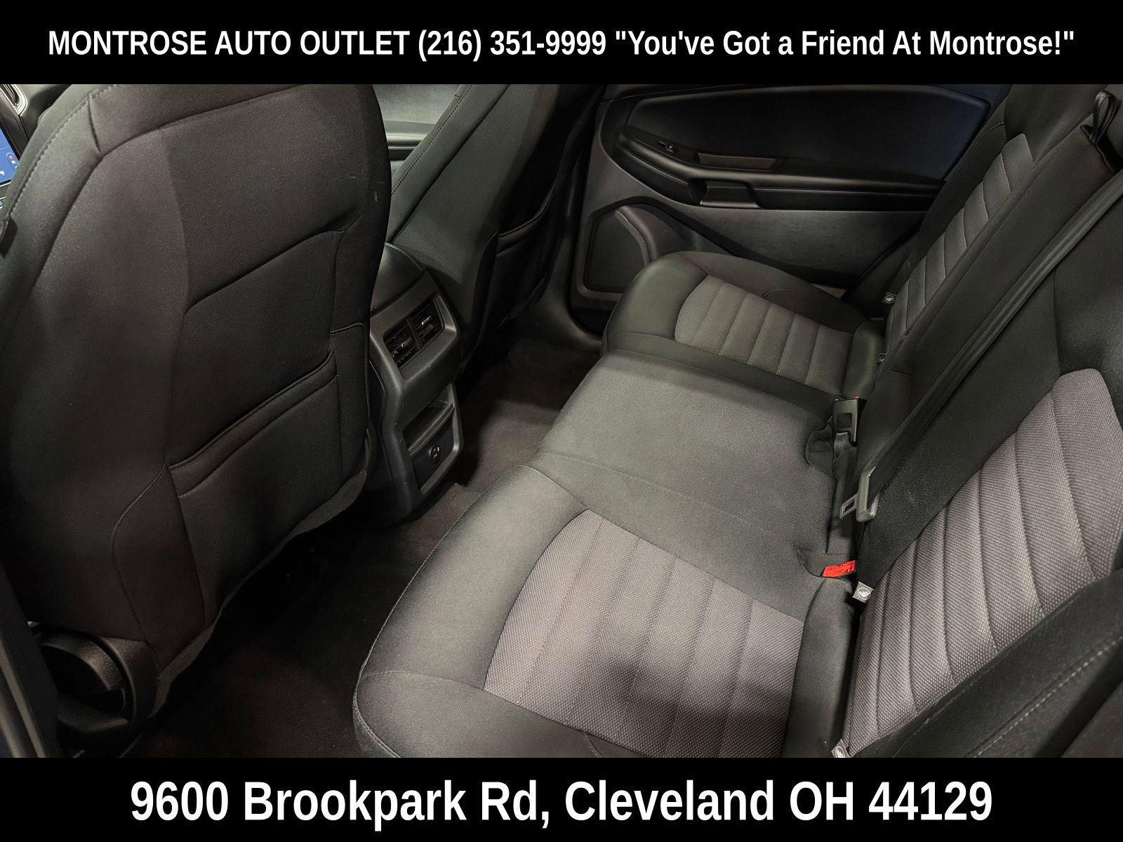 Used 2022 Ford Edge SE image 32