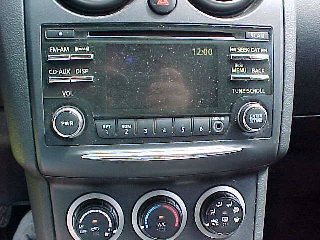 Used 2013 Nissan Rogue AWD image 26