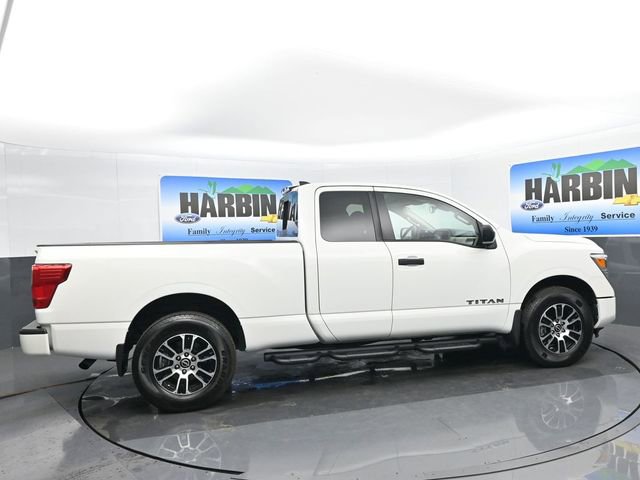 Used 2024 Nissan Titan SV w/ Accessory Utility Package image 6
