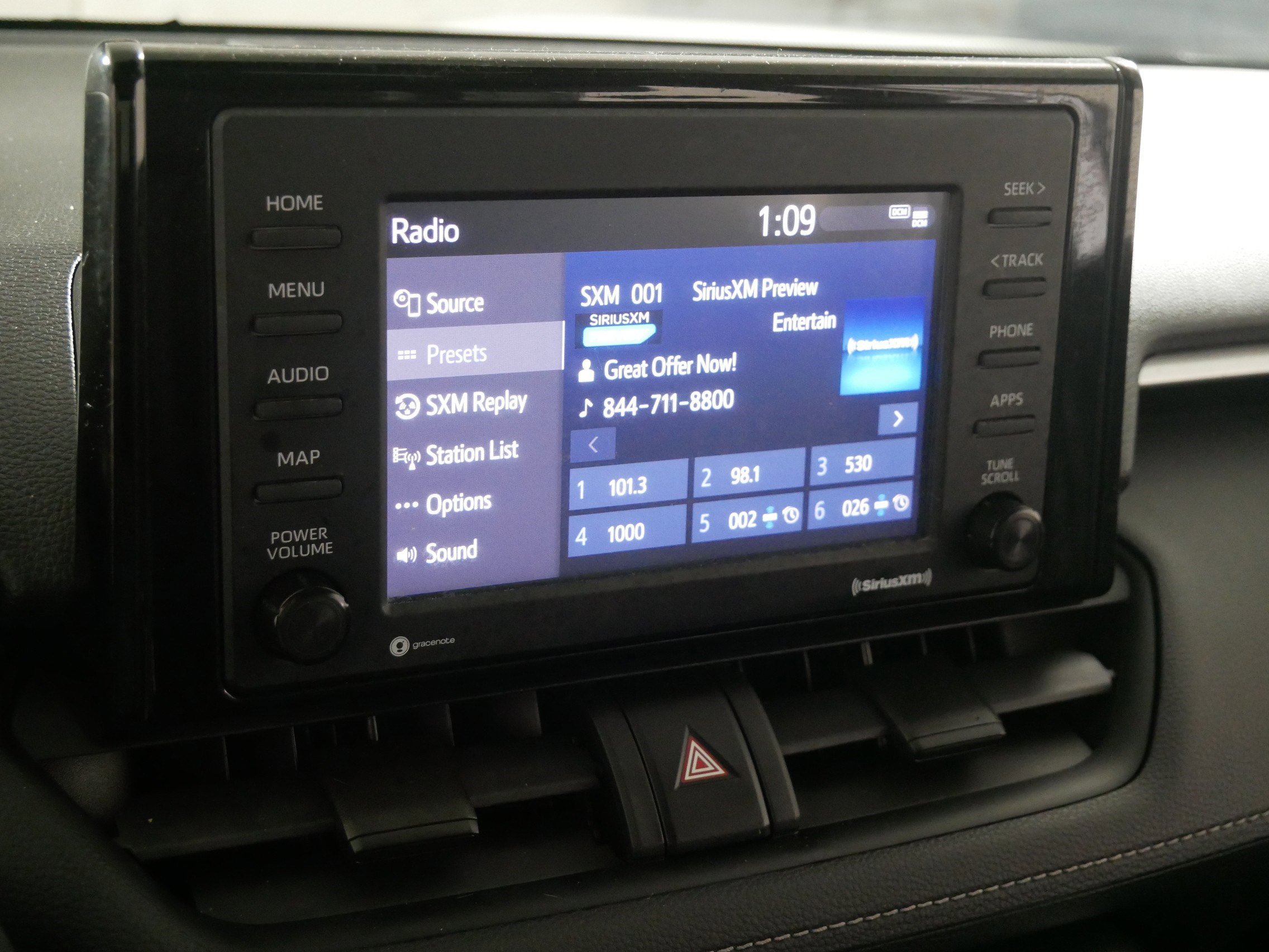 Used 2020 Toyota RAV4 LE image 22