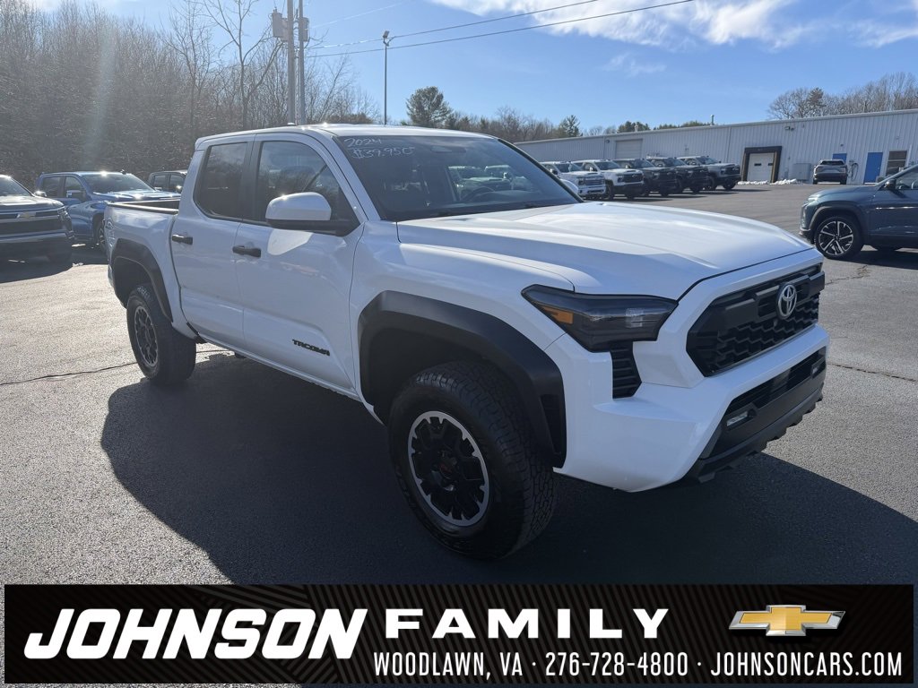 Used 2024 Toyota Tacoma TRD Off-Road image 1