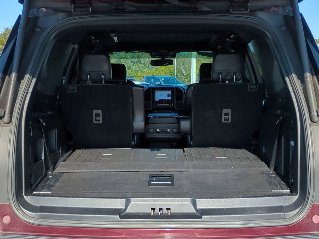 Used 2021 Ford Expedition XLT image 12