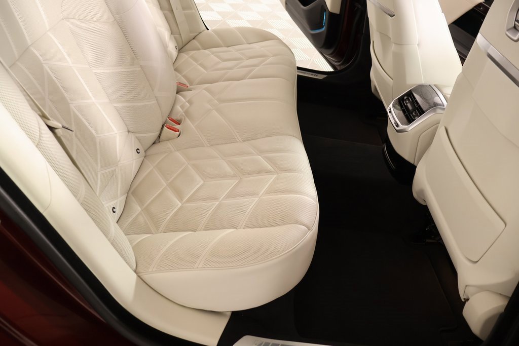 Used 2024 BMW 760i xDrive image 16