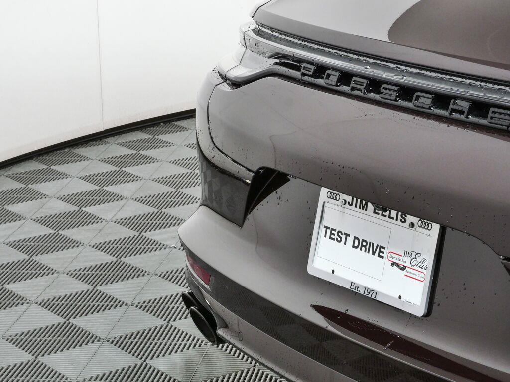 Used 2023 Porsche Panamera 4 AWD/4WD image 39