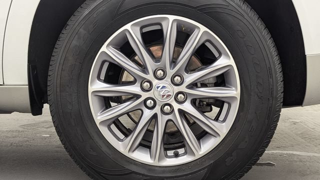 Certified 2024 Buick Enclave Essence FWD image 34