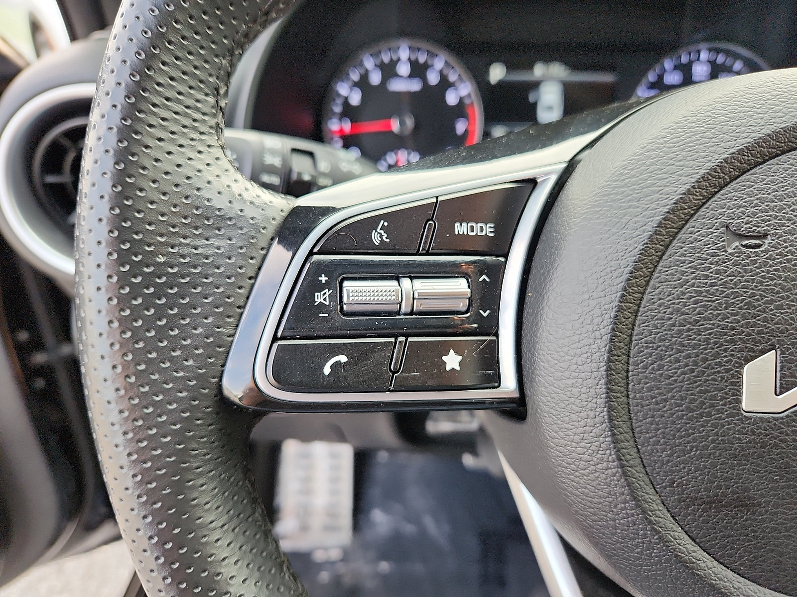 Certified 2023 Kia Forte GT-Line w/ GT-Line Technology Package FWD image 21