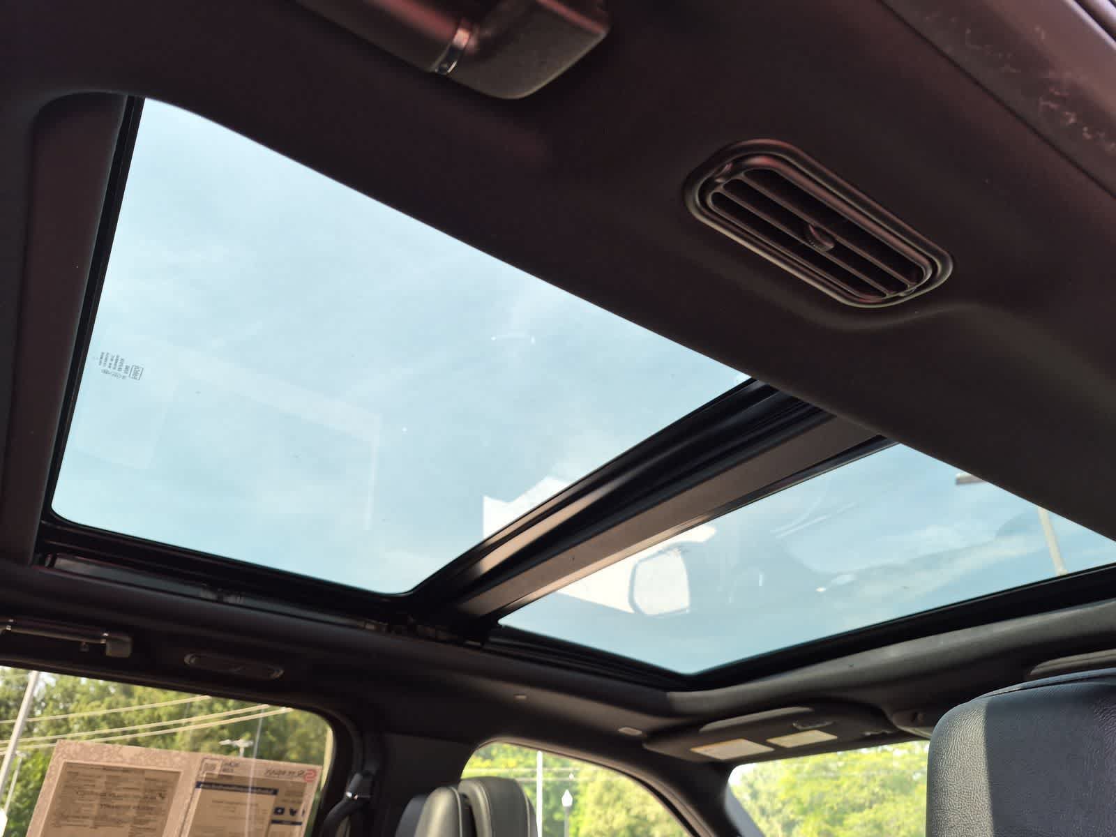 Used 2018 Lincoln Navigator Reserve AWD/4WD image 22