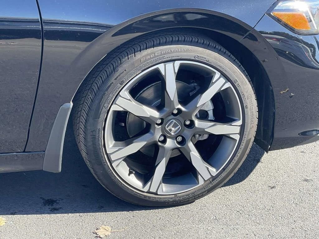 Used 2025 Honda Civic Sport Touring image 9