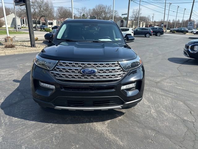 Used 2021 Ford Explorer Limited w/ Equipment Group 301A AWD/4WD image 2