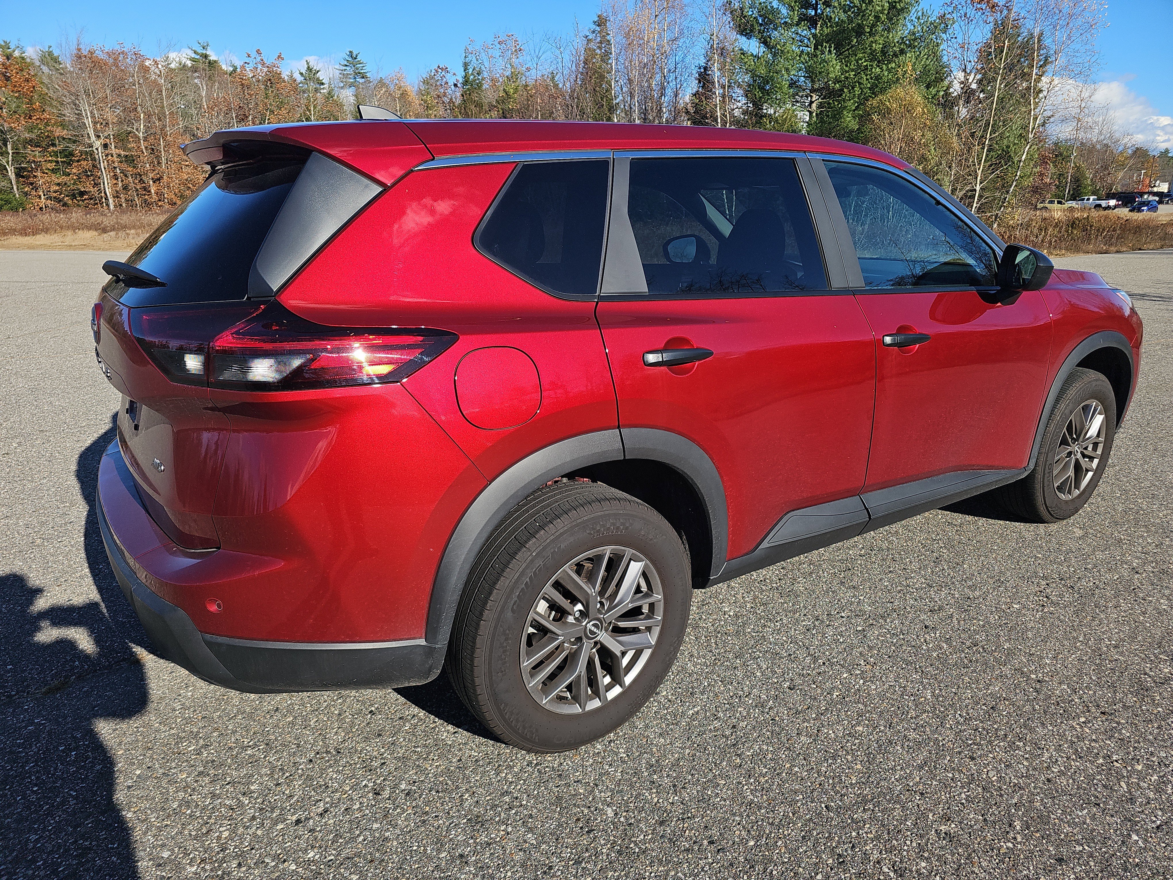 Certified 2025 Nissan Rogue S image 5