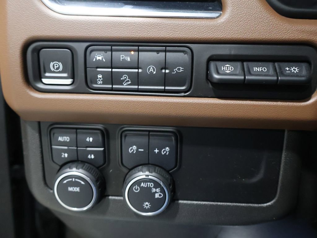 Used 2021 Chevrolet Tahoe High Country image 35