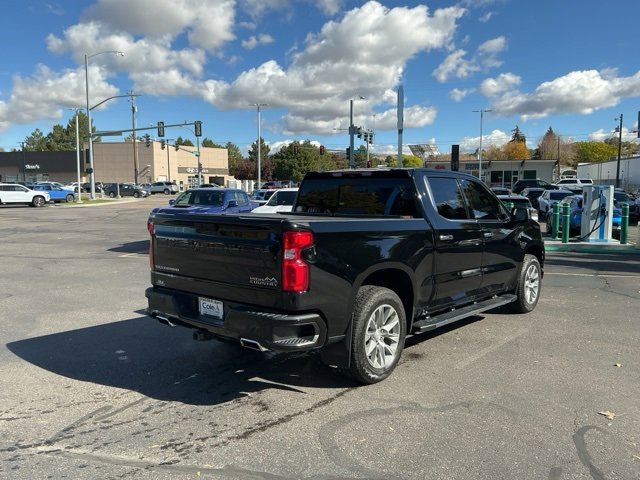 Used 2019 Chevrolet Silverado 1500 High Country w/ Technology Package image 3
